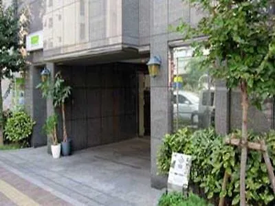 Palace Studio Shinjuku Parkside Tokyo Japan