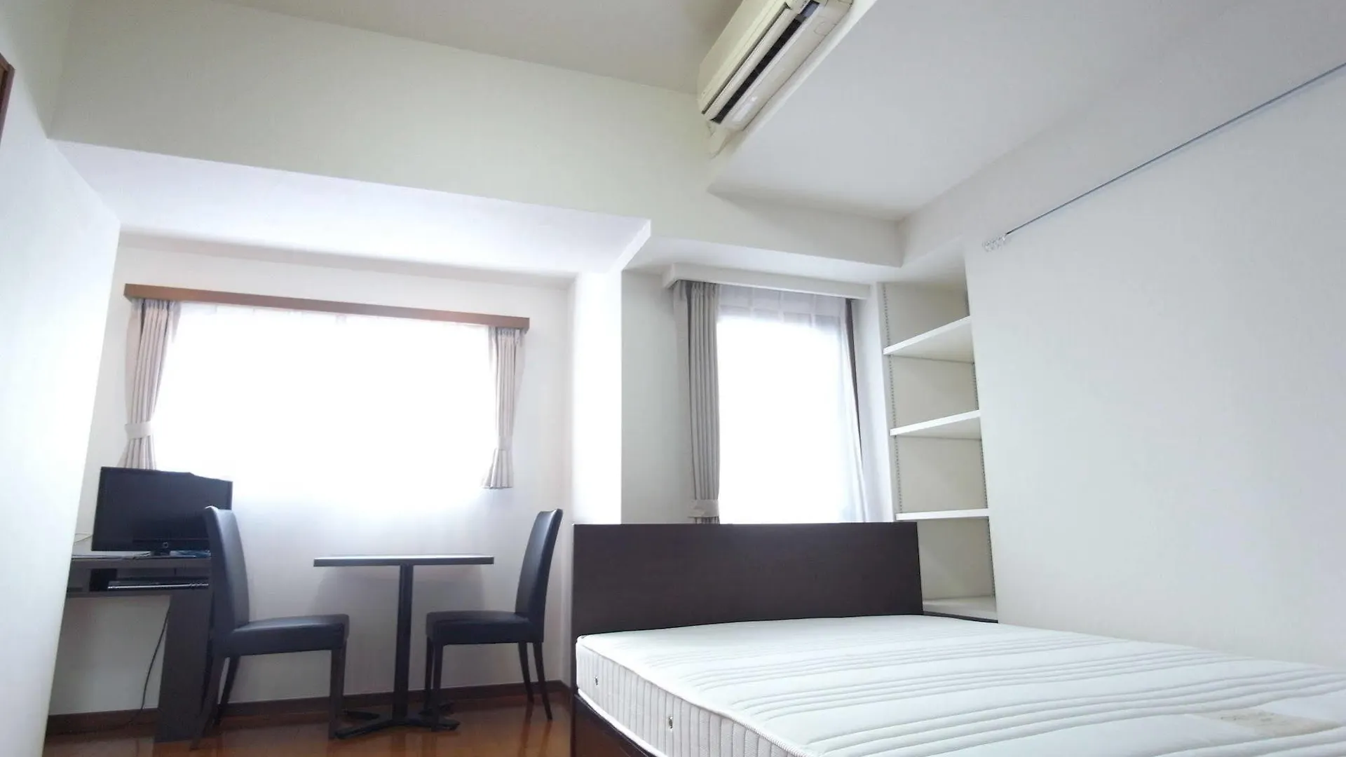 Apartment Palace Studio Shinjuku Parkside Tokyo